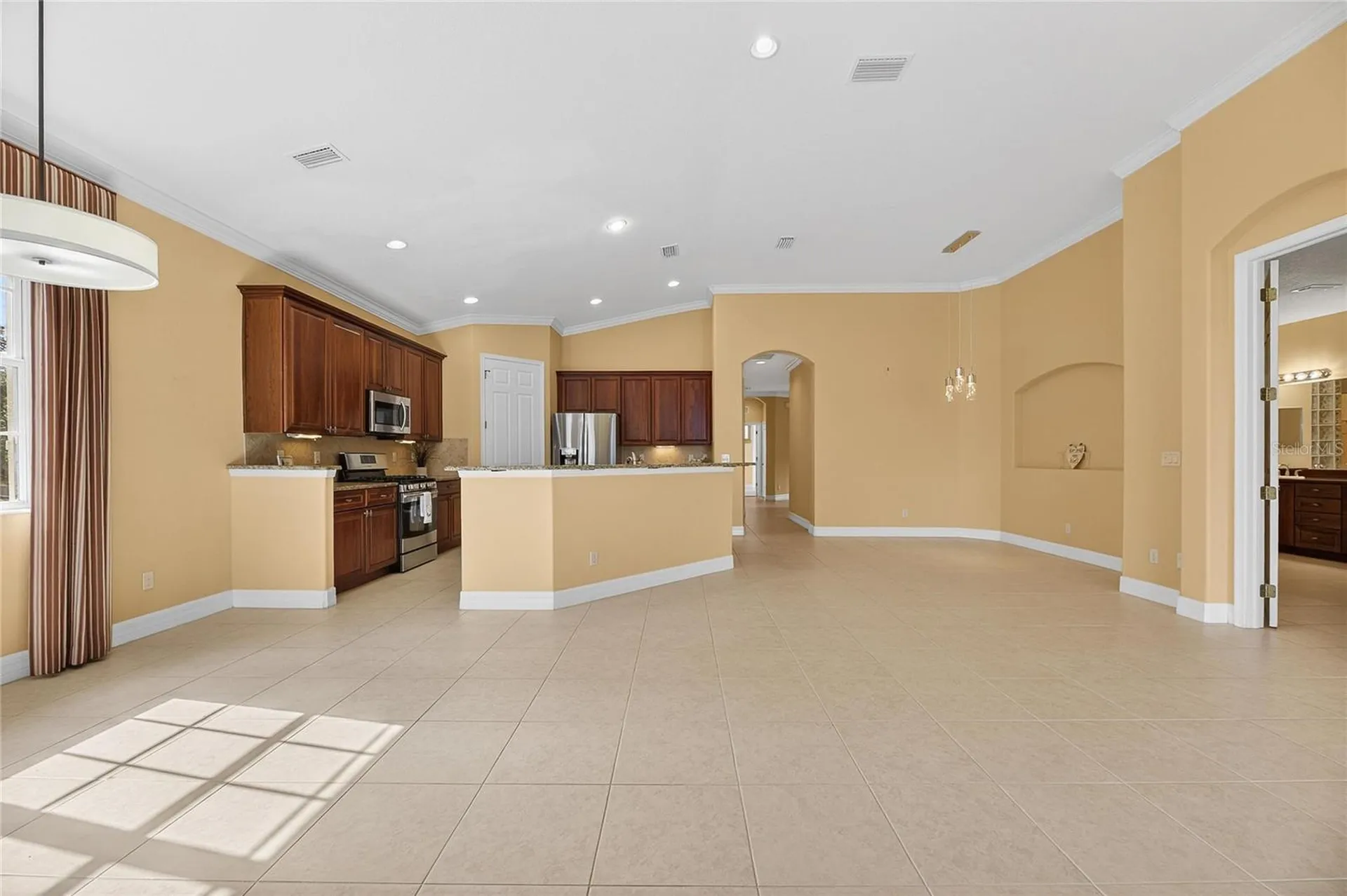1420 Emerald Dunes Drive Sun City Center FL 33573