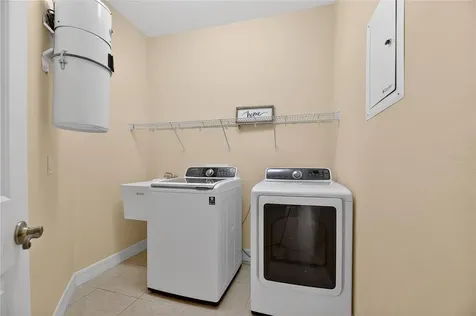 1420 Emerald Dunes Drive Sun City Center FL 33573