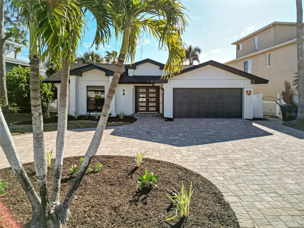 567 Baywood Drive S Dunedin FL 34698