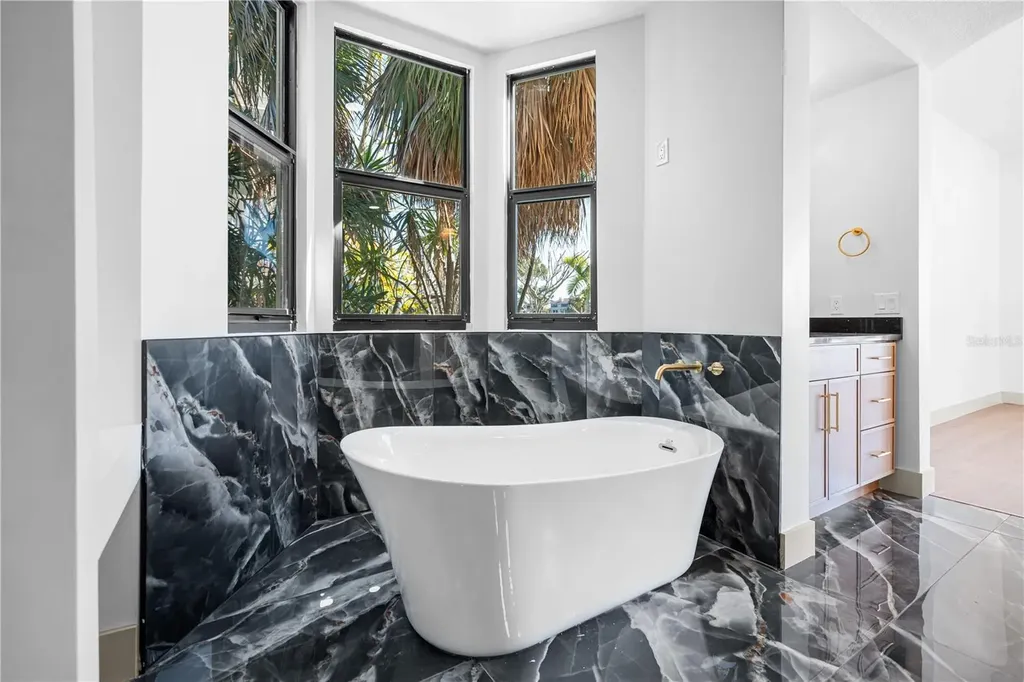 567 Baywood Drive S Dunedin FL 34698