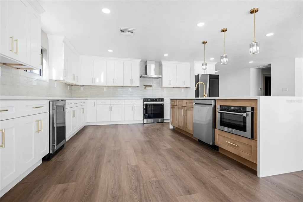 567 Baywood Drive S Dunedin FL 34698
