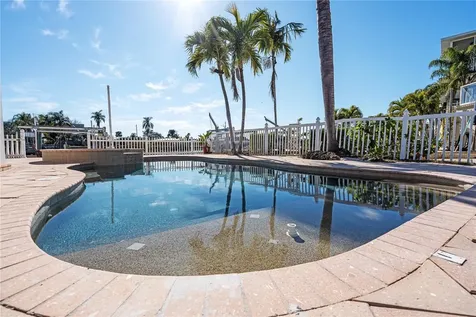 567 Baywood Drive S Dunedin FL 34698