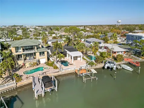 567 Baywood Drive S Dunedin FL 34698