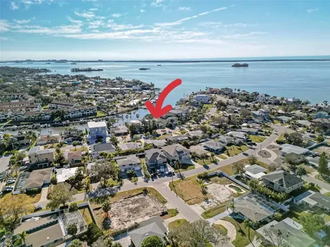 567 Baywood Drive S Dunedin FL 34698