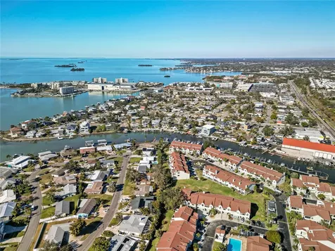 567 Baywood Drive S Dunedin FL 34698
