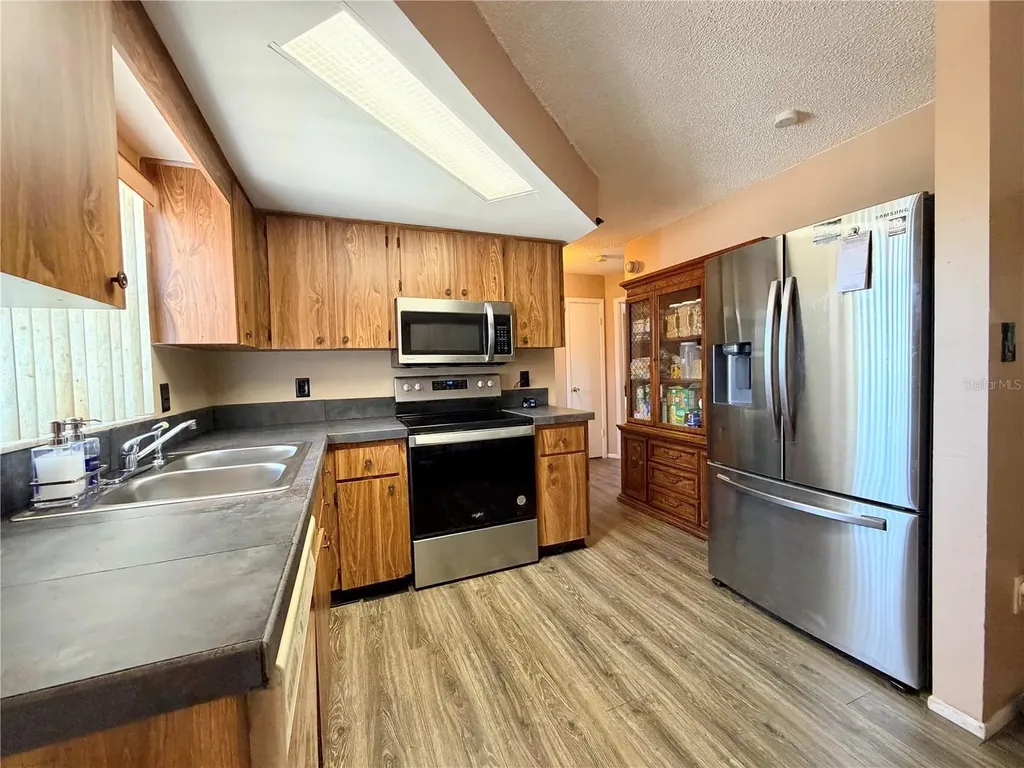 9840 Crofton Lane Port Richey FL 34668