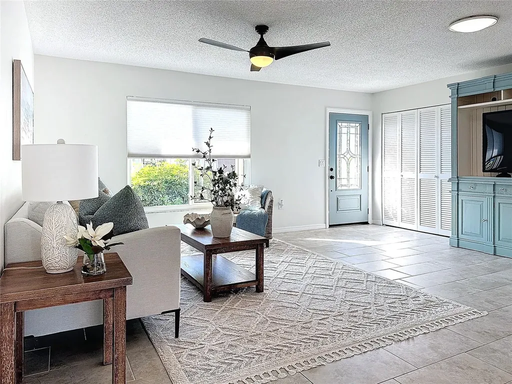 5011 Mangrove Point Road Bradenton FL 34210