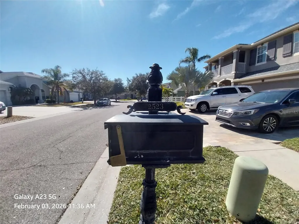 2523 Yukon Cliff Drive Ruskin FL 33570