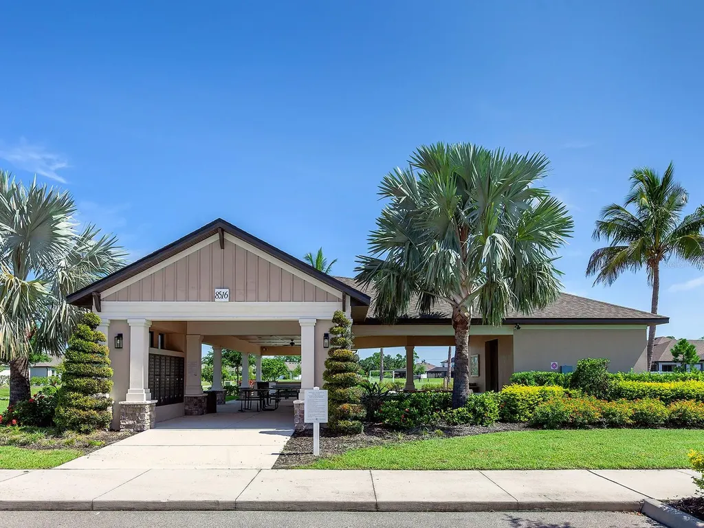 3529 Secluded Court Sarasota FL 34240