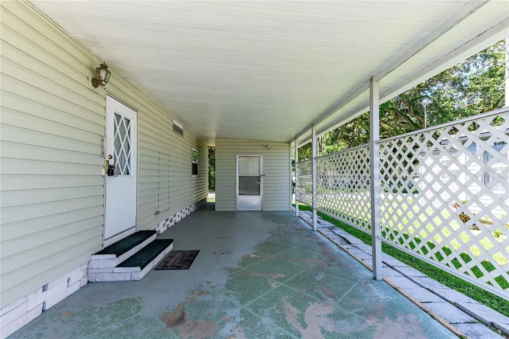 37812 Valencia Avenue Zephyrhills FL 33541
