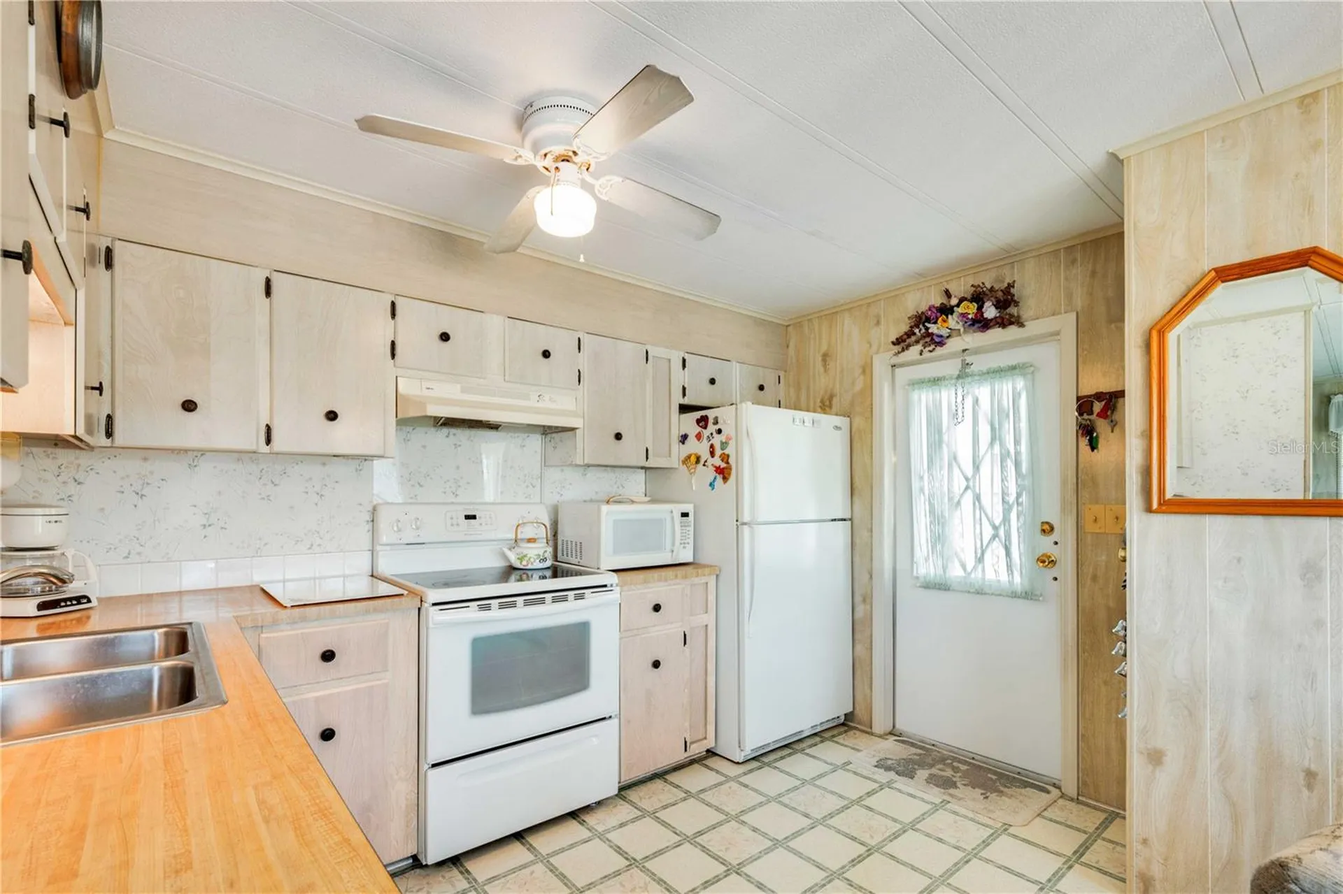 37812 Valencia Avenue Zephyrhills FL 33541