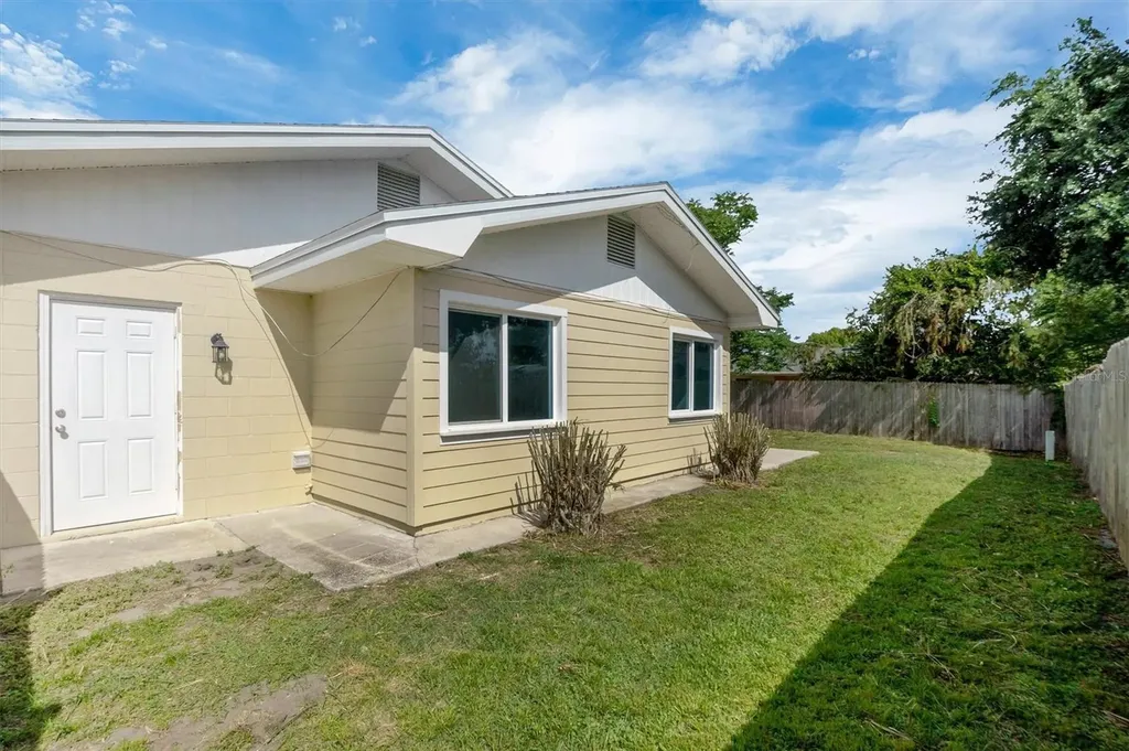120 Sandburg Lane Winter Haven FL 33884