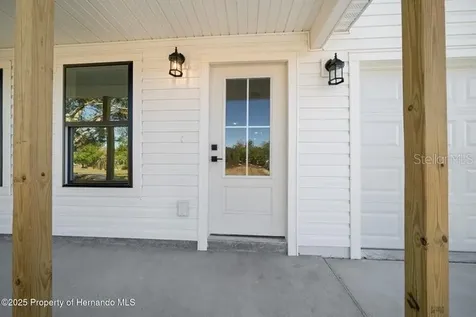 8960 Long Lake Avenue Weeki Wachee FL 34613