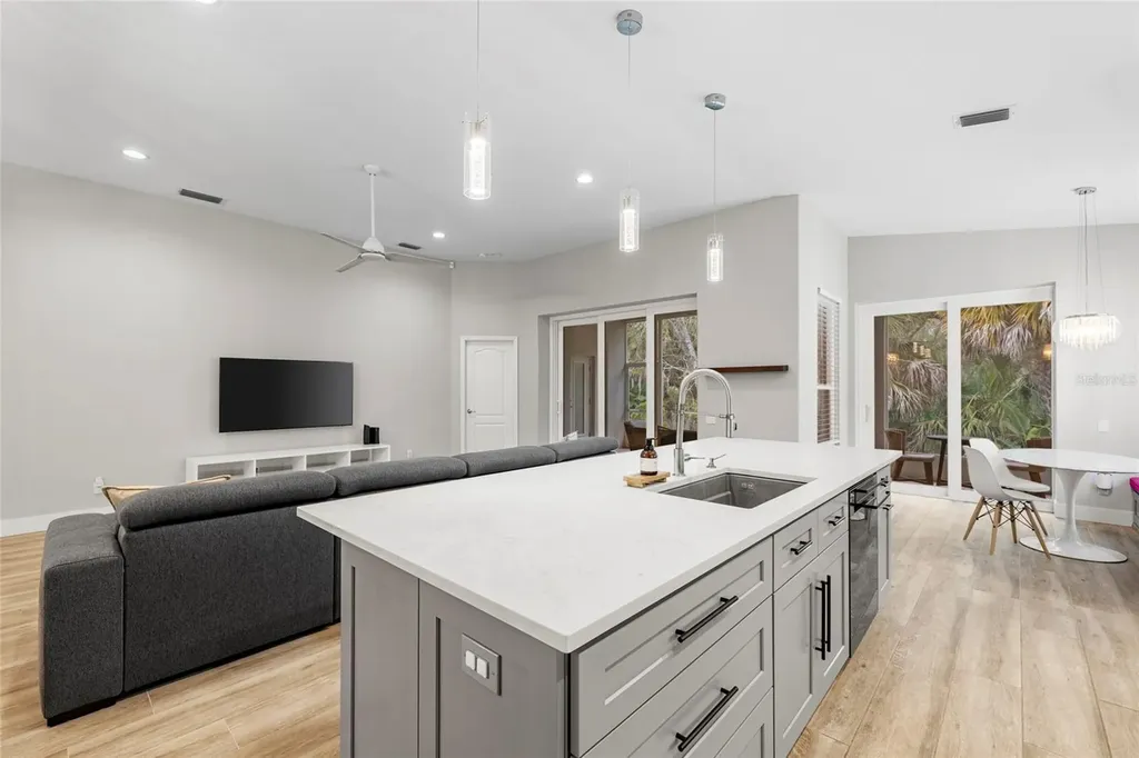 8322 Whispering Woods Court Bradenton FL 34202