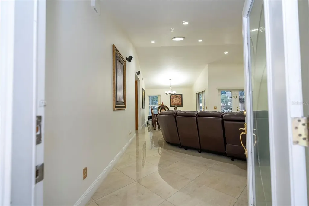 6013 Crystal View Drive Orlando FL 32819