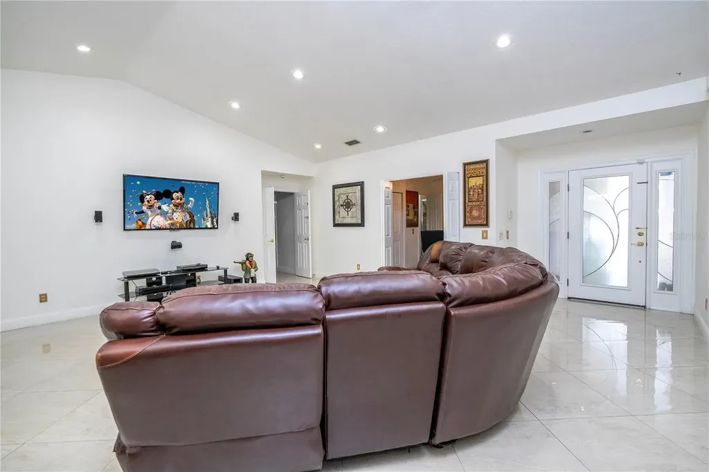 6013 Crystal View Drive Orlando FL 32819