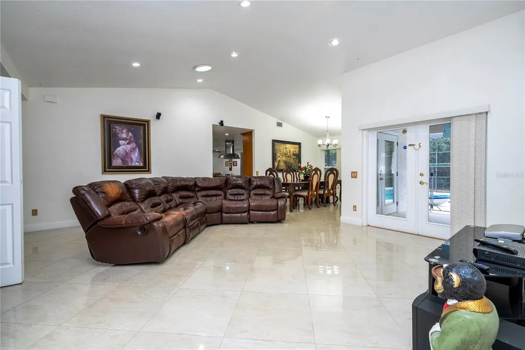 6013 Crystal View Drive Orlando FL 32819
