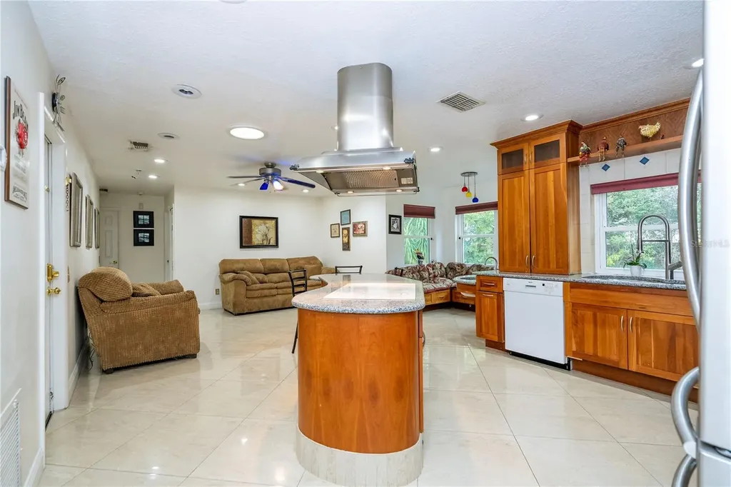 6013 Crystal View Drive Orlando FL 32819