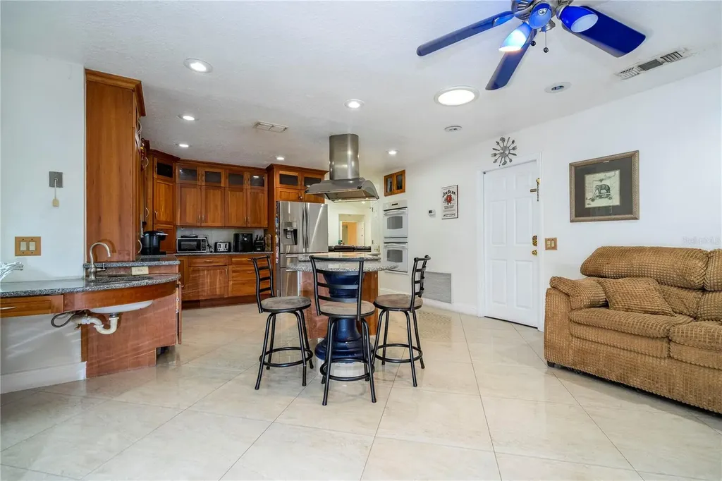 6013 Crystal View Drive Orlando FL 32819
