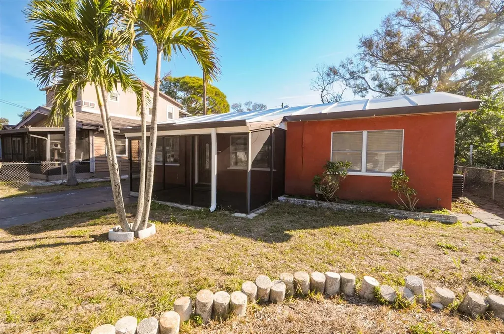 7911 52nd Way N Pinellas Park FL 33781