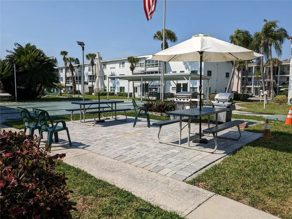 2029 Sunset Drive Bradenton FL 34207