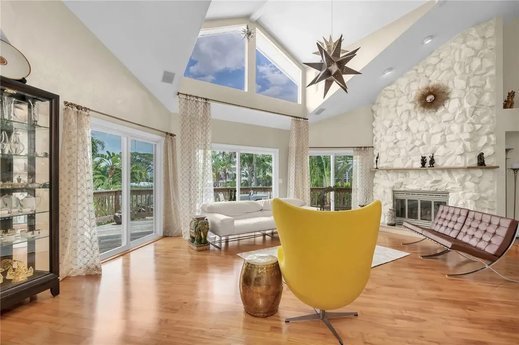 633 Soundview Drive Palm Harbor FL 34683