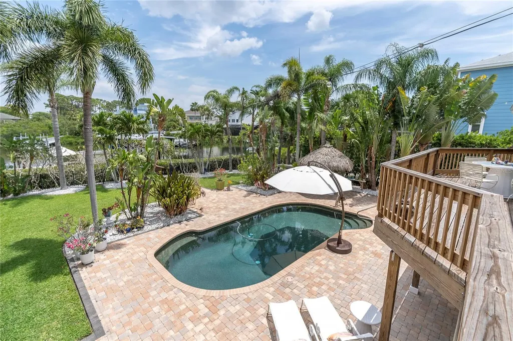 633 Soundview Drive Palm Harbor FL 34683
