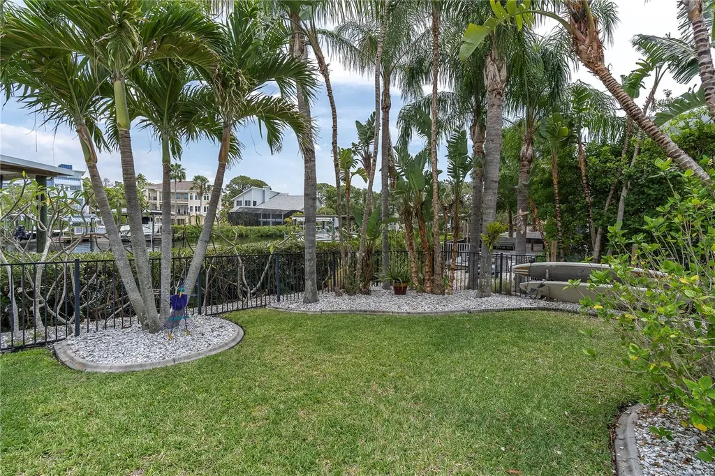 633 Soundview Drive Palm Harbor FL 34683