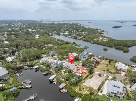 633 Soundview Drive Palm Harbor FL 34683