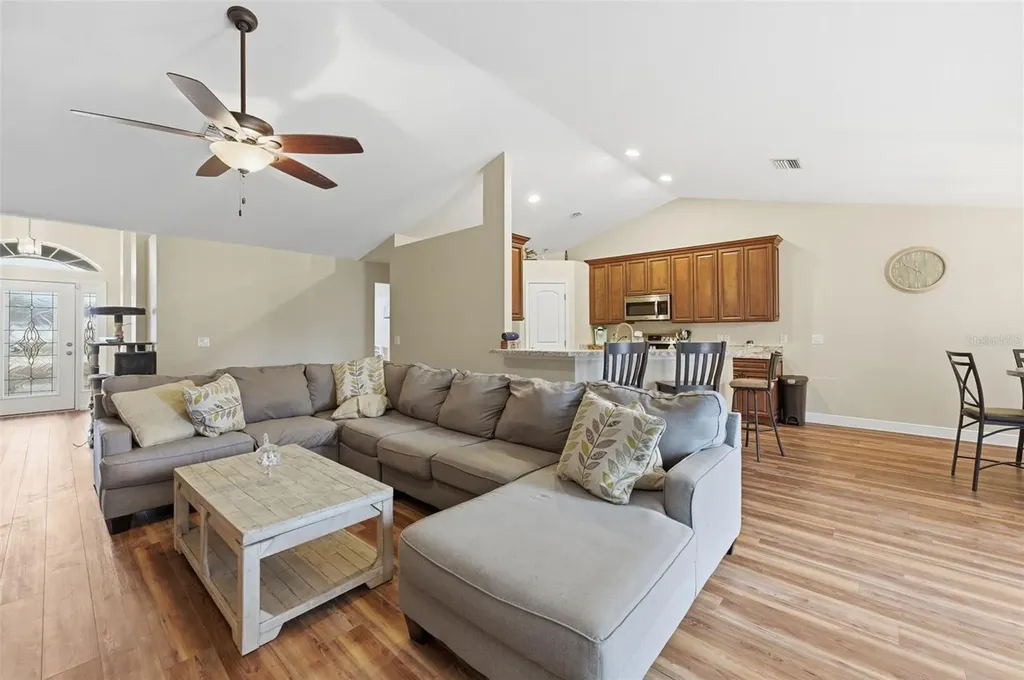 13096 Nusser Avenue Weeki Wachee FL 34614