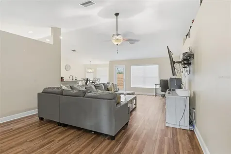 13096 Nusser Avenue Weeki Wachee FL 34614