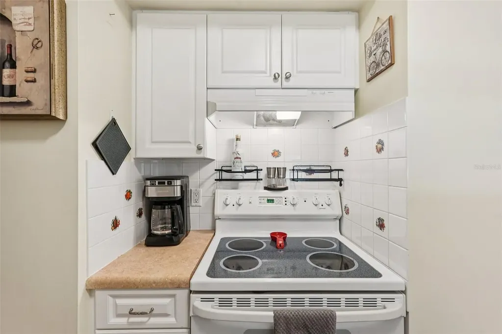 3900 Roxane Boulevard Sarasota FL 34235