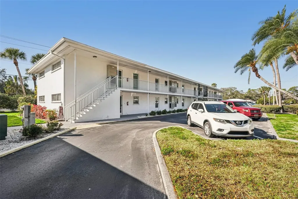 3900 Roxane Boulevard Sarasota FL 34235