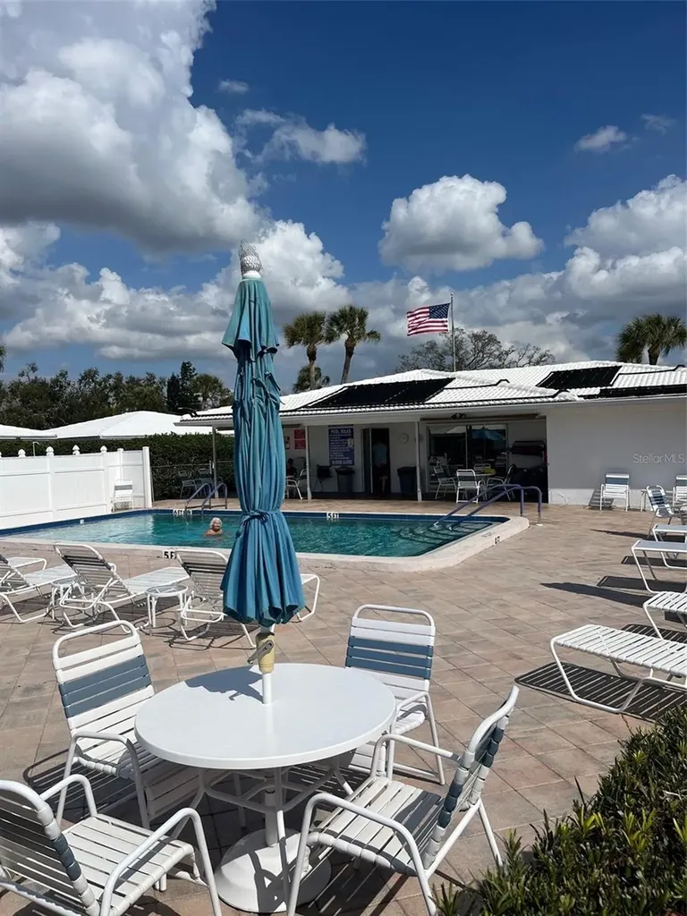 3900 Roxane Boulevard Sarasota FL 34235