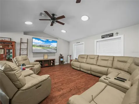 124 Pangola Drive Winter Haven FL 33880