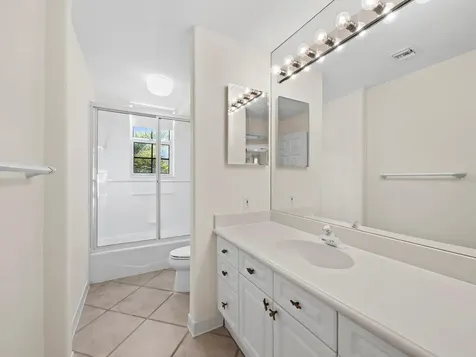 5430 Eagles Point Circle Sarasota FL 34231
