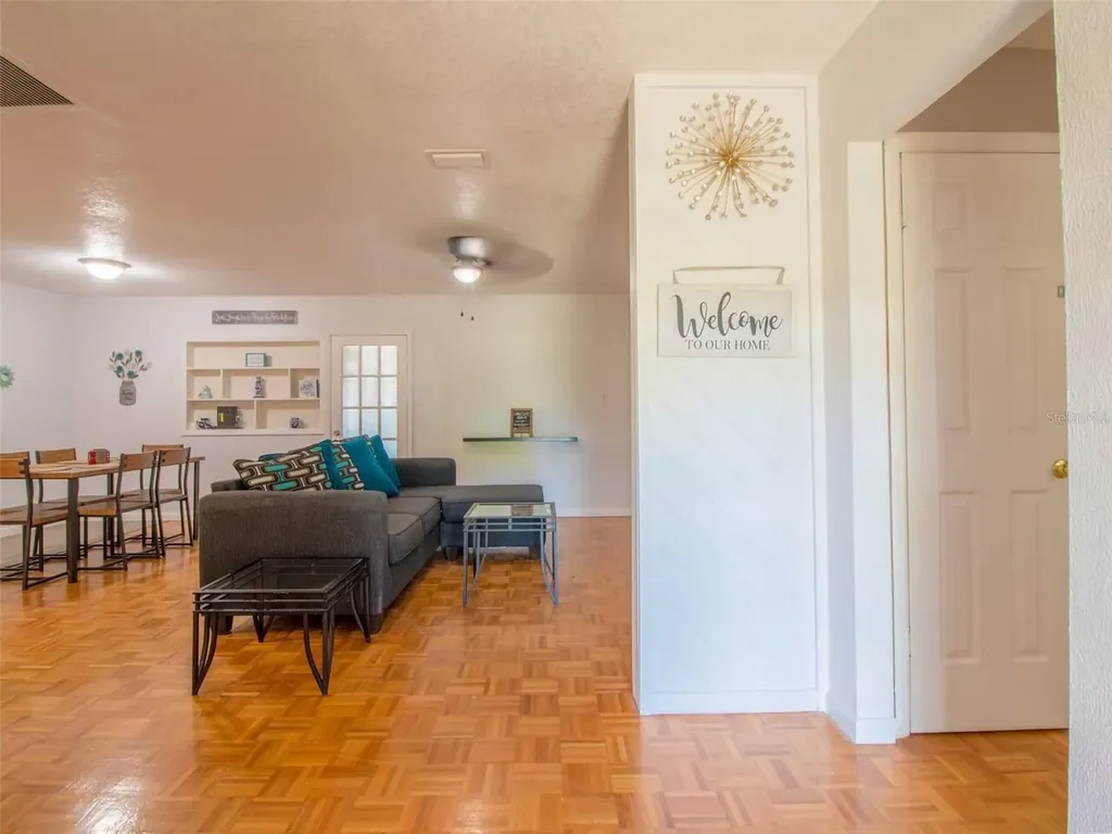 4401 Lenmore Street Orlando FL 32812