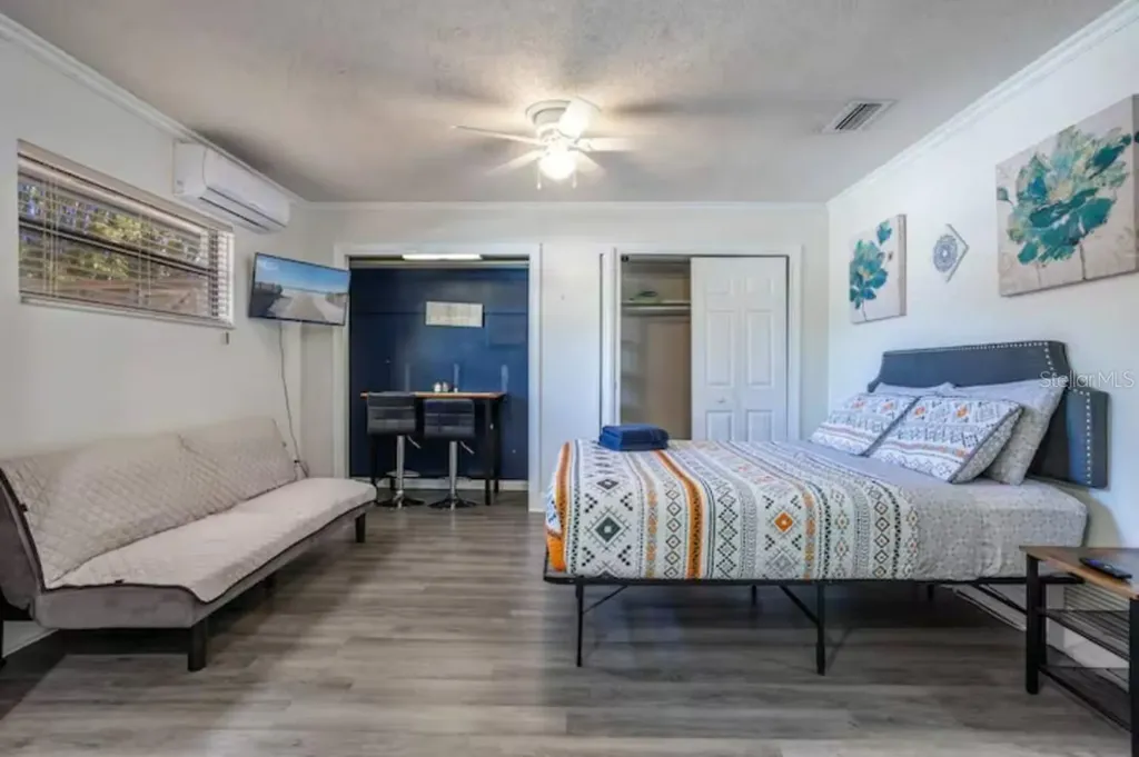 4401 Lenmore Street Orlando FL 32812