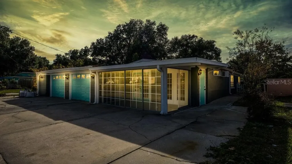1214 N Pine Hills Road Orlando FL 32808
