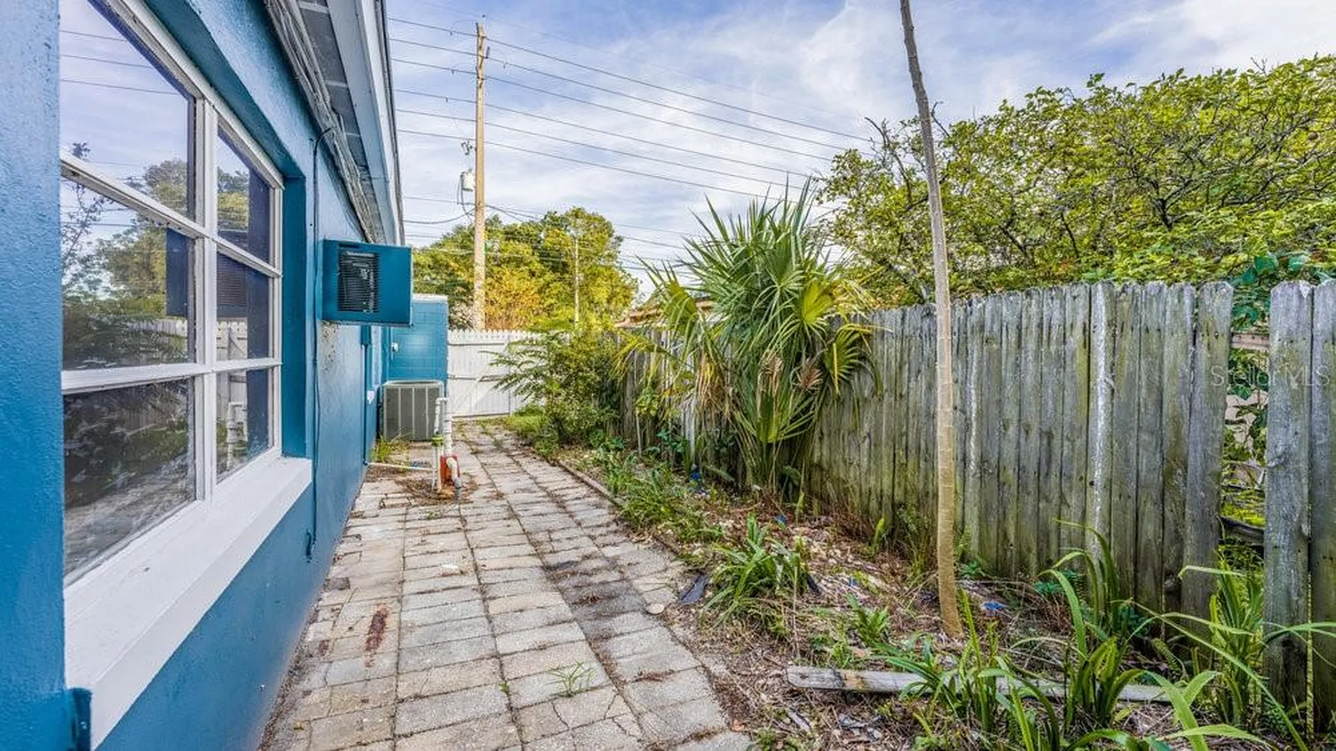 1214 N Pine Hills Road Orlando FL 32808