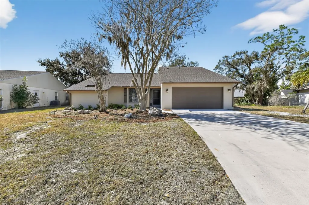 4072 King Richard Drive Sarasota FL 34232