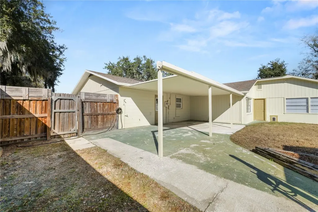 3040 Dove Lane Mulberry FL 33860