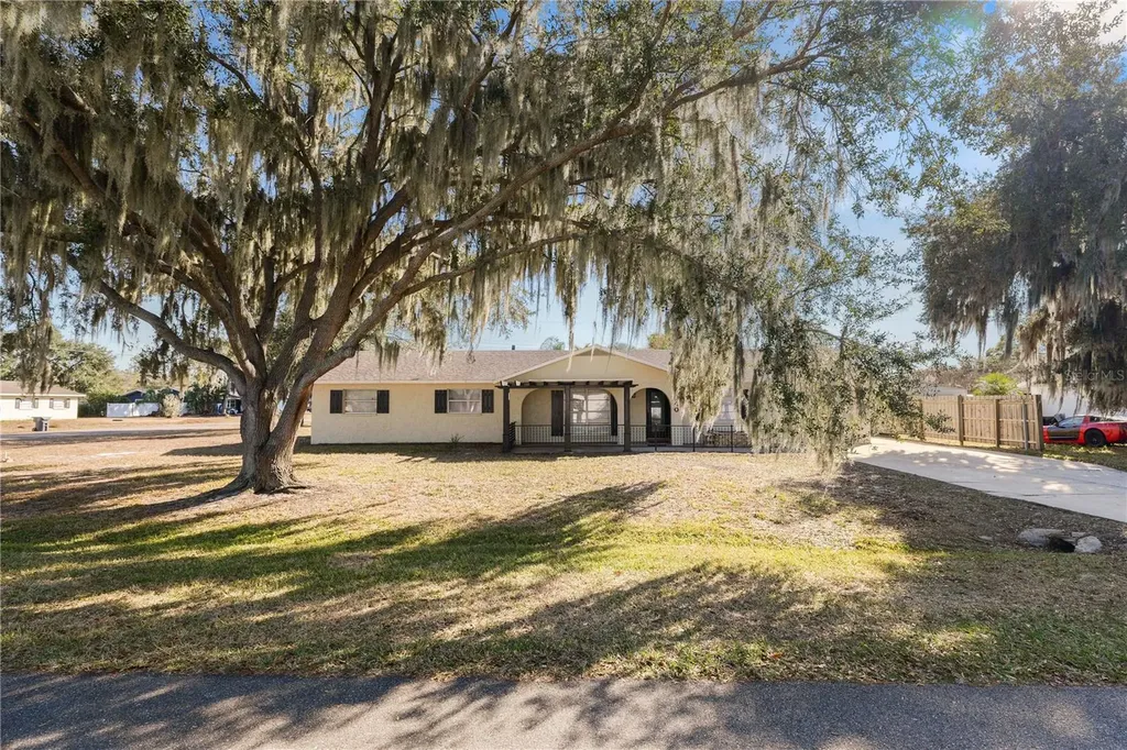 3040 Dove Lane Mulberry FL 33860