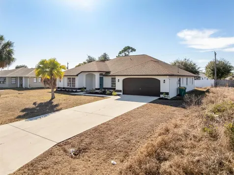 375 Waterside Street Port Charlotte FL 33954