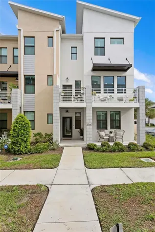 2560 12th Terrace N St Petersburg FL 33713