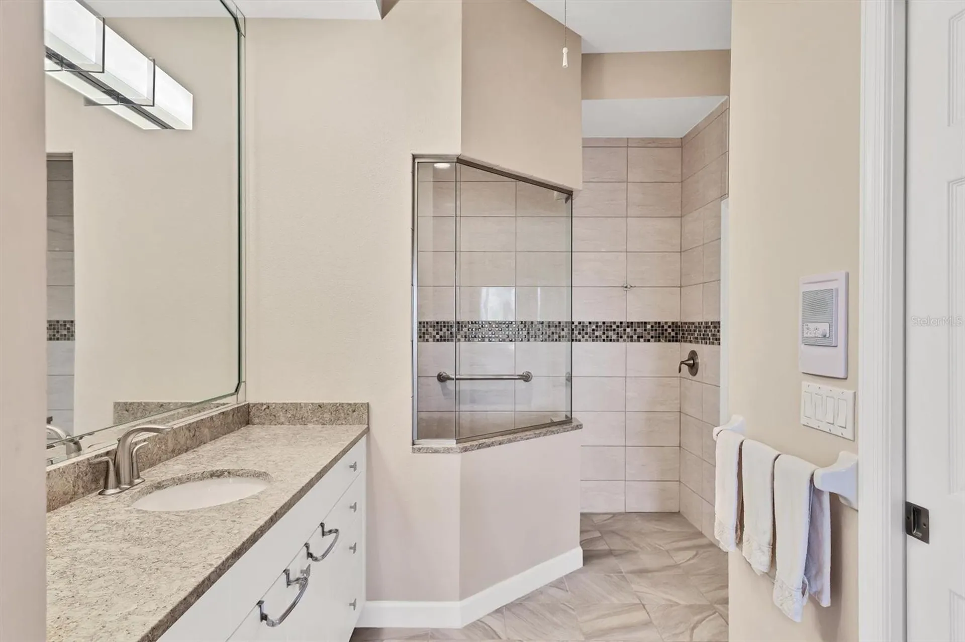 8172 Collingwood Court University Park FL 34201