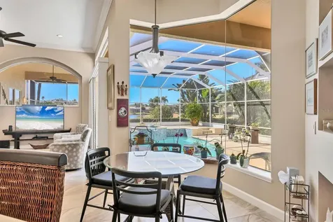 8172 Collingwood Court University Park FL 34201