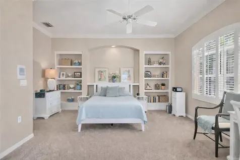 8172 Collingwood Court University Park FL 34201