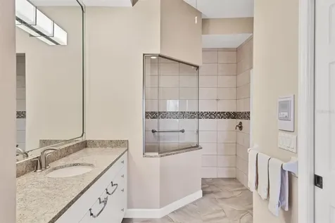 8172 Collingwood Court University Park FL 34201