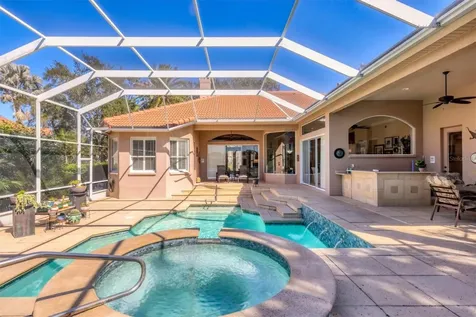 8172 Collingwood Court University Park FL 34201